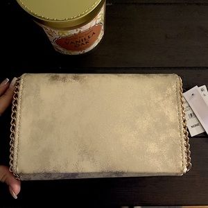 Metallic Crossbody Wallet